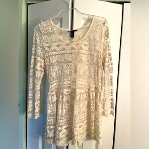Ivory lace mesh top sz medium